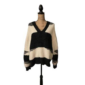 Knox Rose Sweater‎
